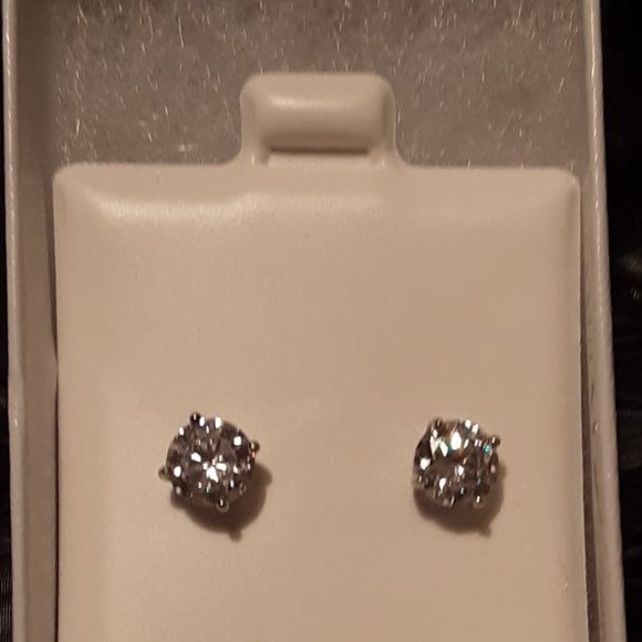 2 PAIRS .925 Sterling Silver CZ Diamond Stud Earrings * 1 DAY SALE * - Picture 5 of 12